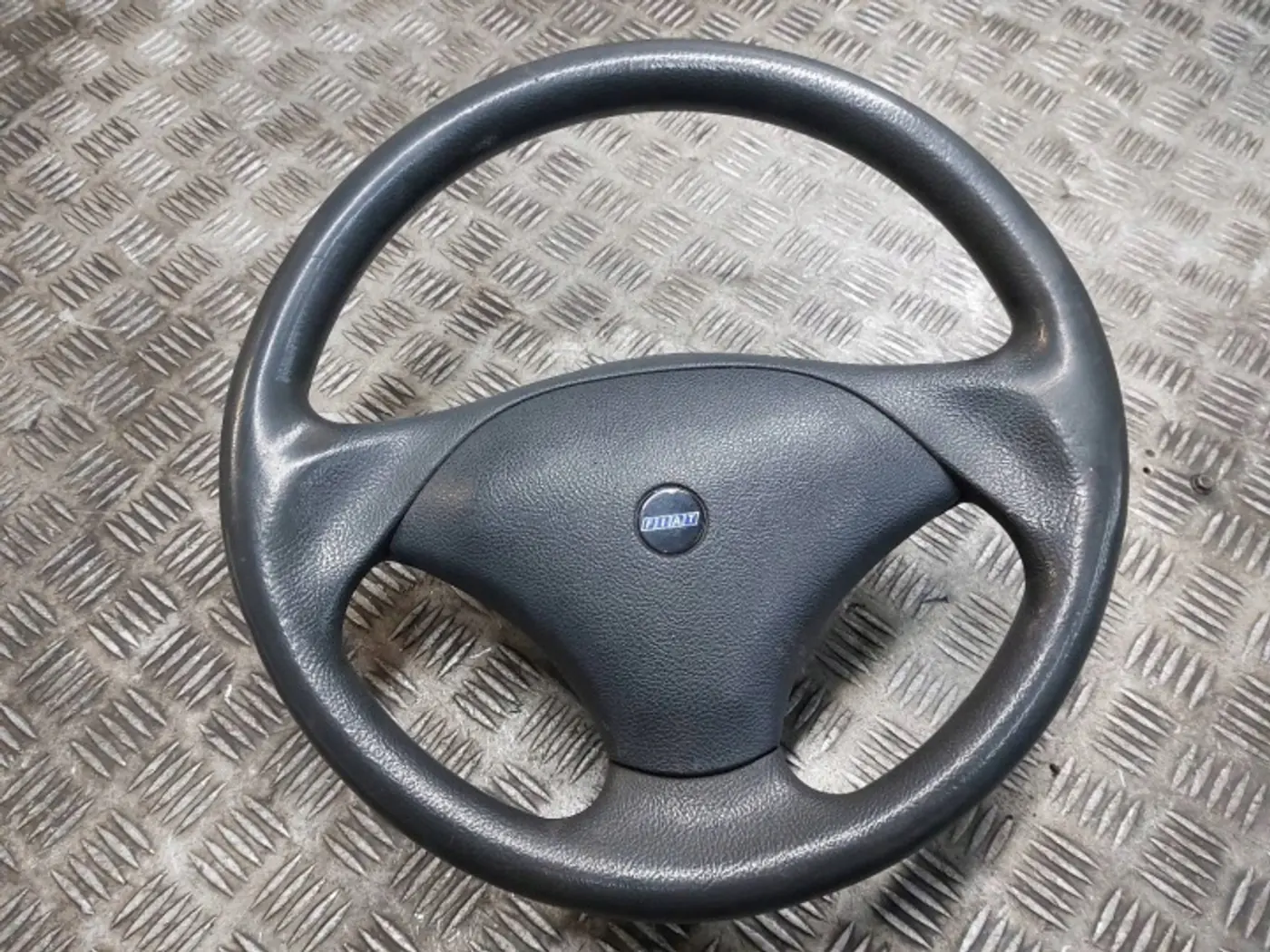 Руль к Fiat Siena 1997