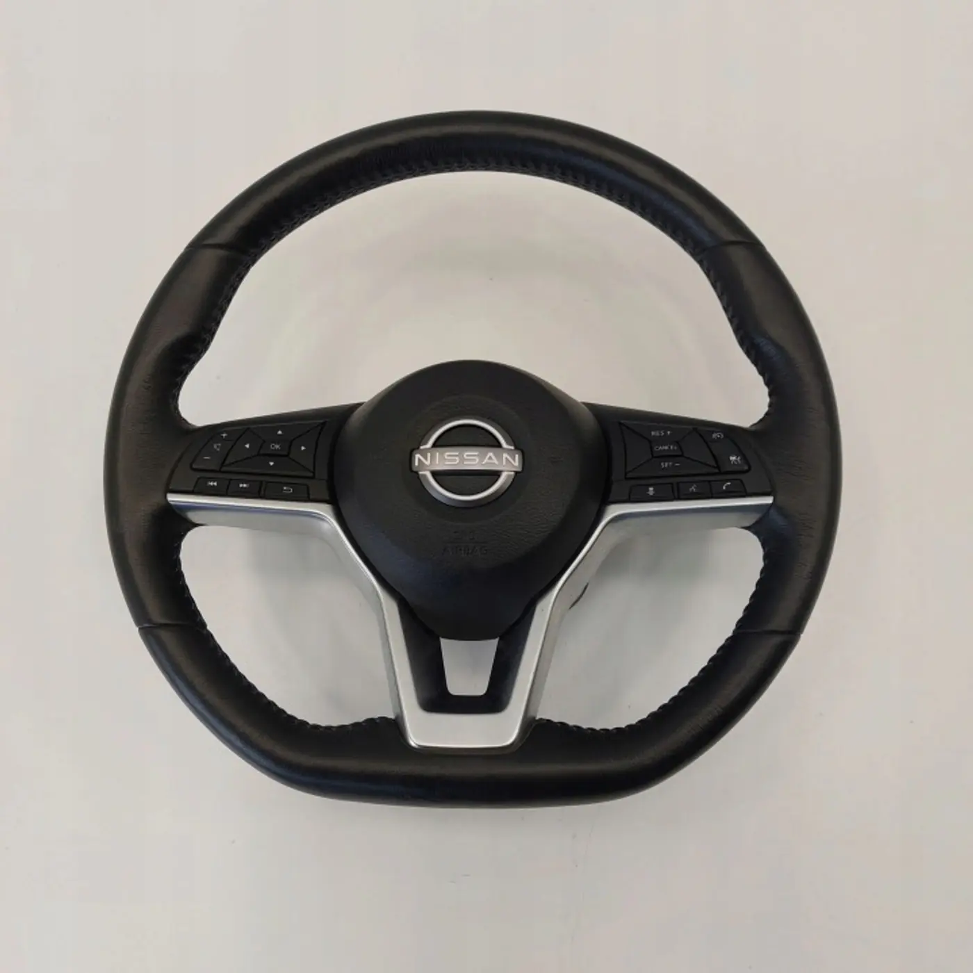 Руль к Nissan Leaf 2017