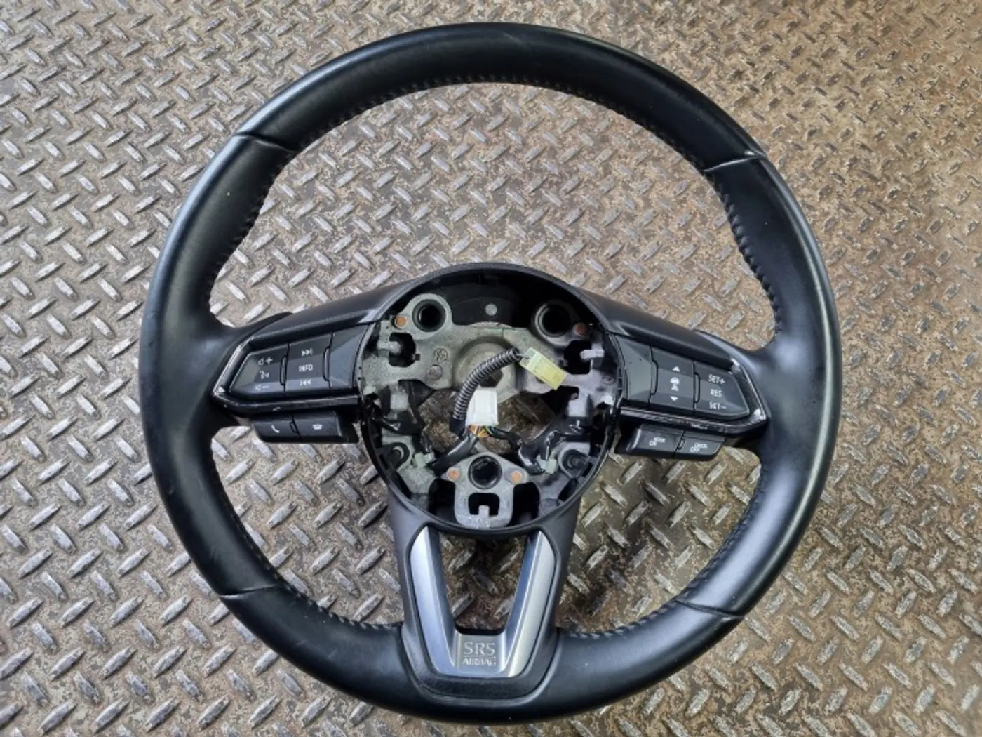 Руль к Mazda 2 2007