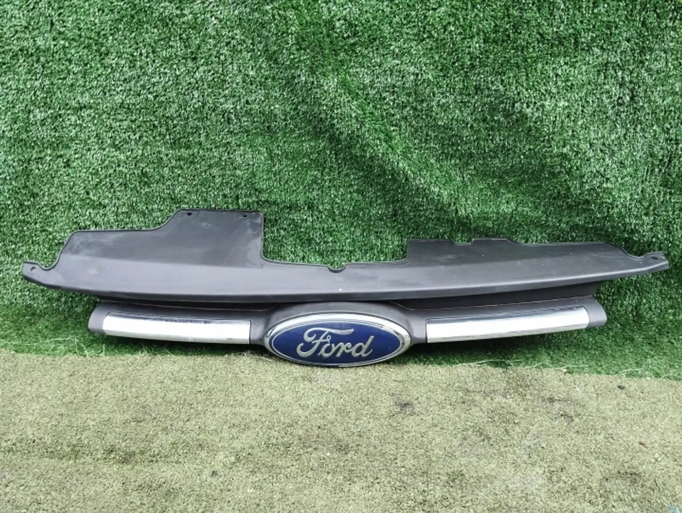 Решетка радиатора к Ford Transit Custom 2012