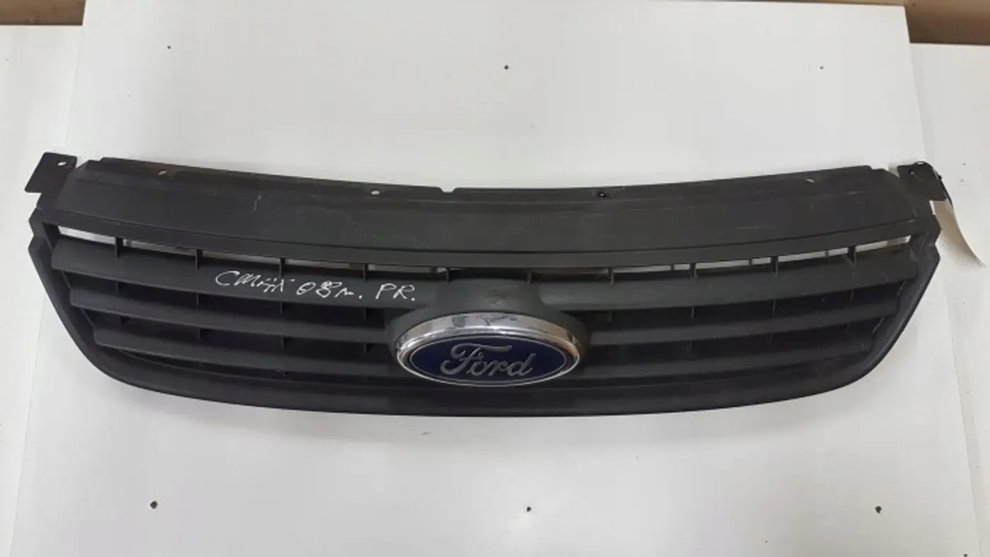 Решетка радиатора к Ford C-MAX 2003