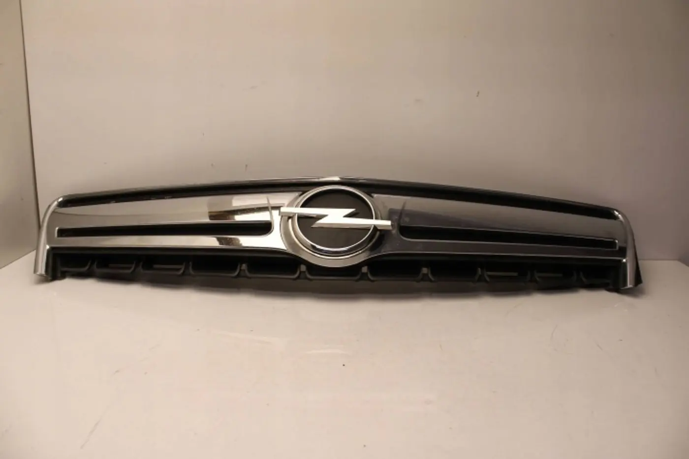 Решетка радиатора к Opel Antara 2011