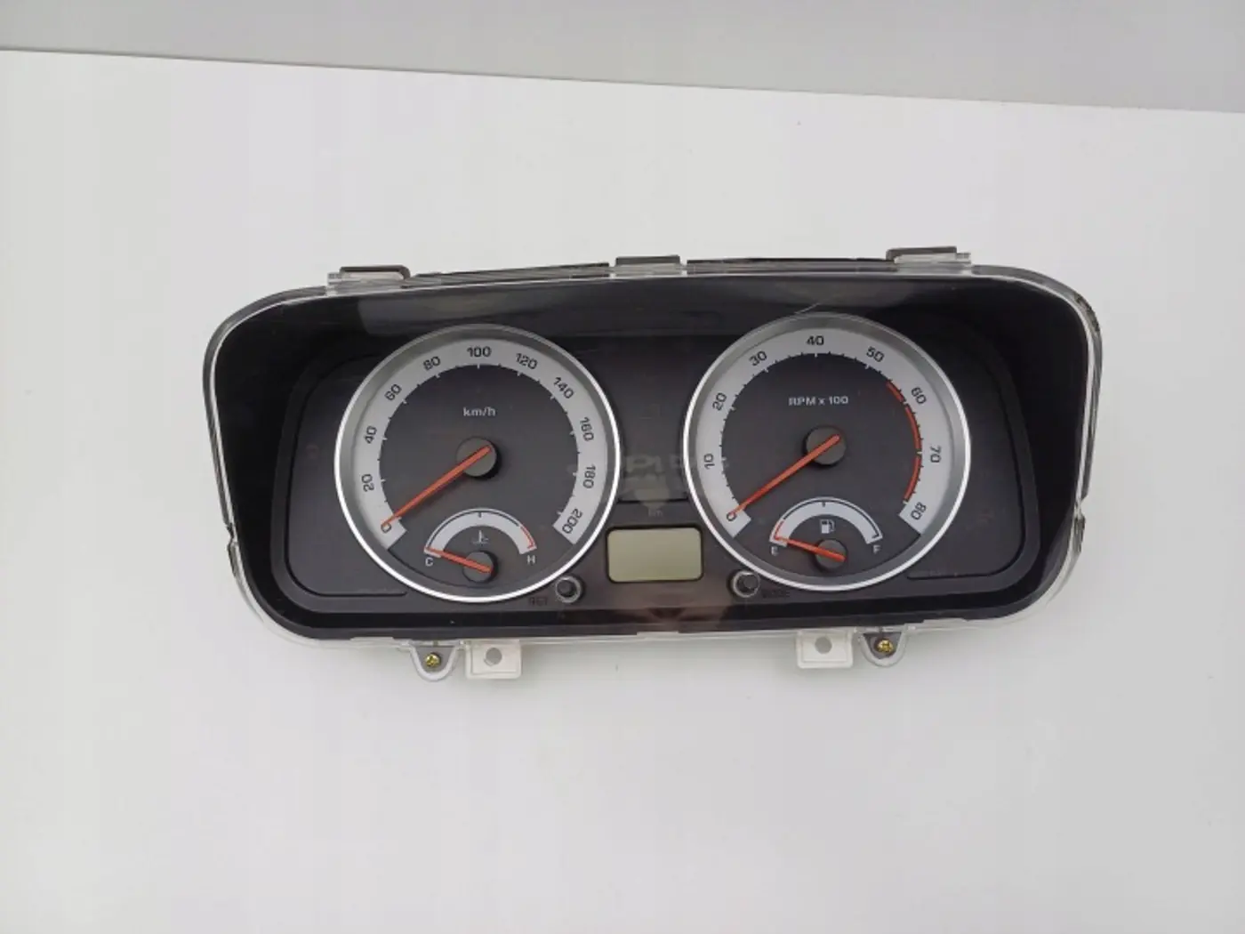 Щиток приборов (приборная панель) к TATA Indica 2008