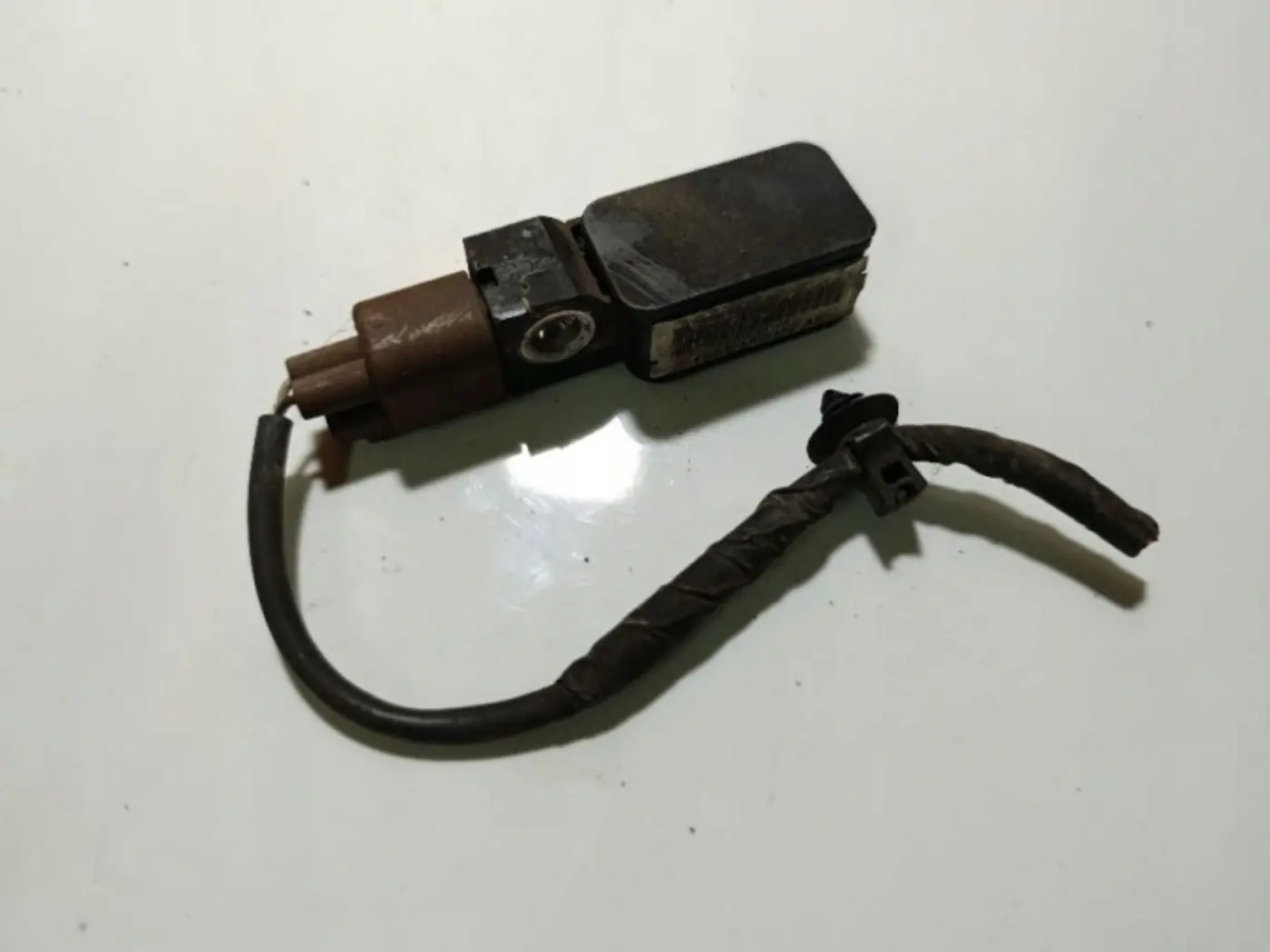 Датчик удара к Ford Mondeo 2000