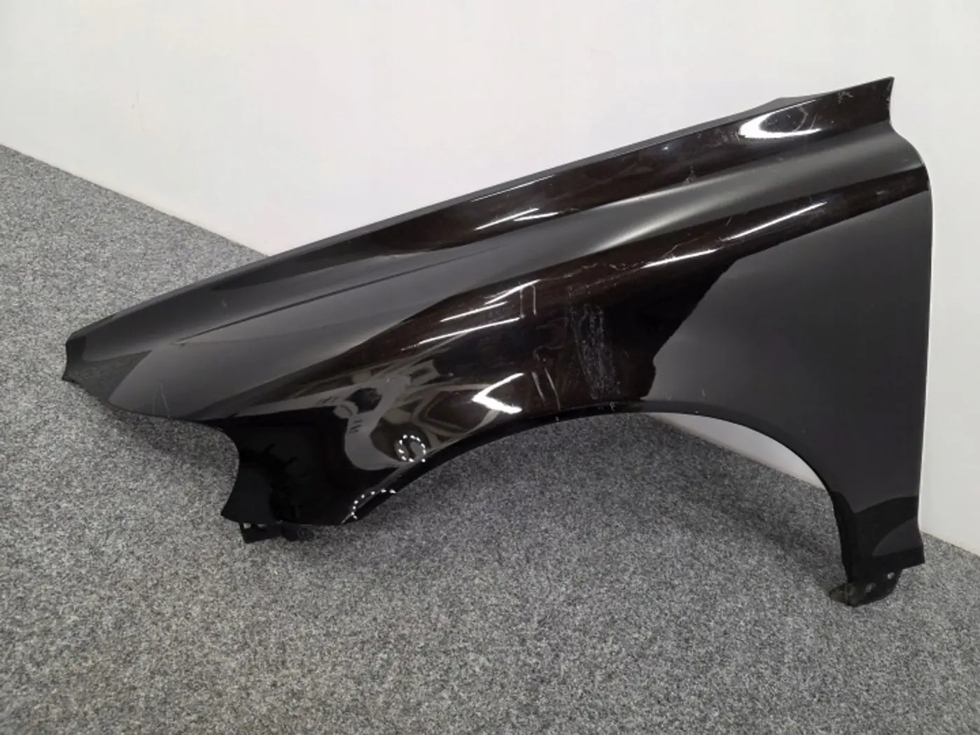 Крыло переднее левое к Volvo C70 2005