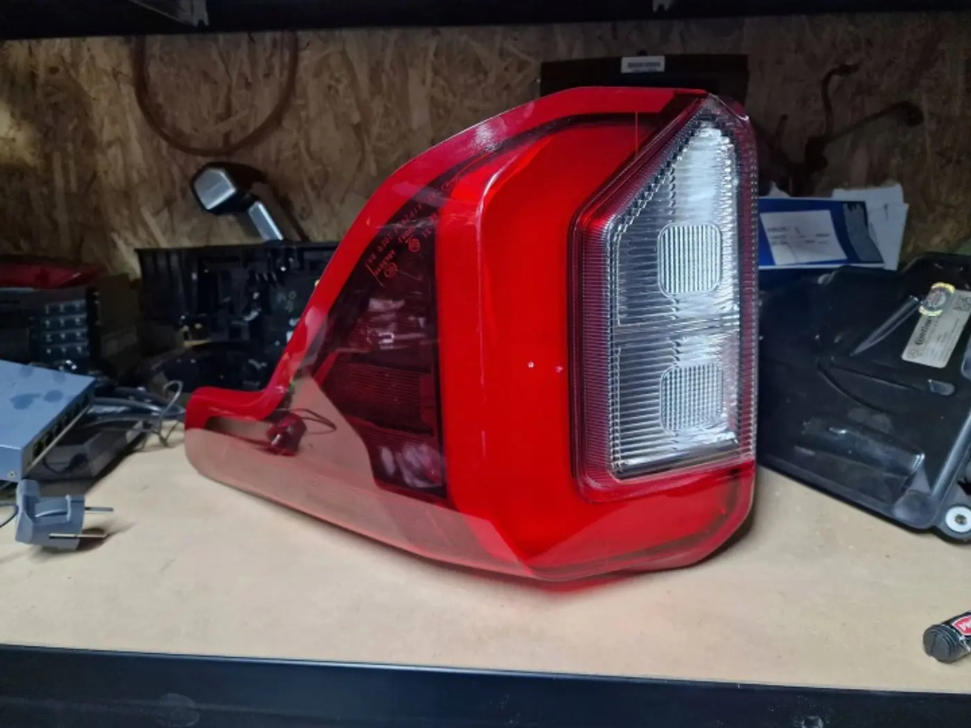Фонарь задний правый к Ford Explorer 2010