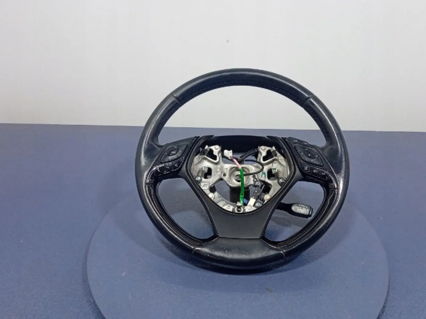 Руль к Toyota C-HR 2016
