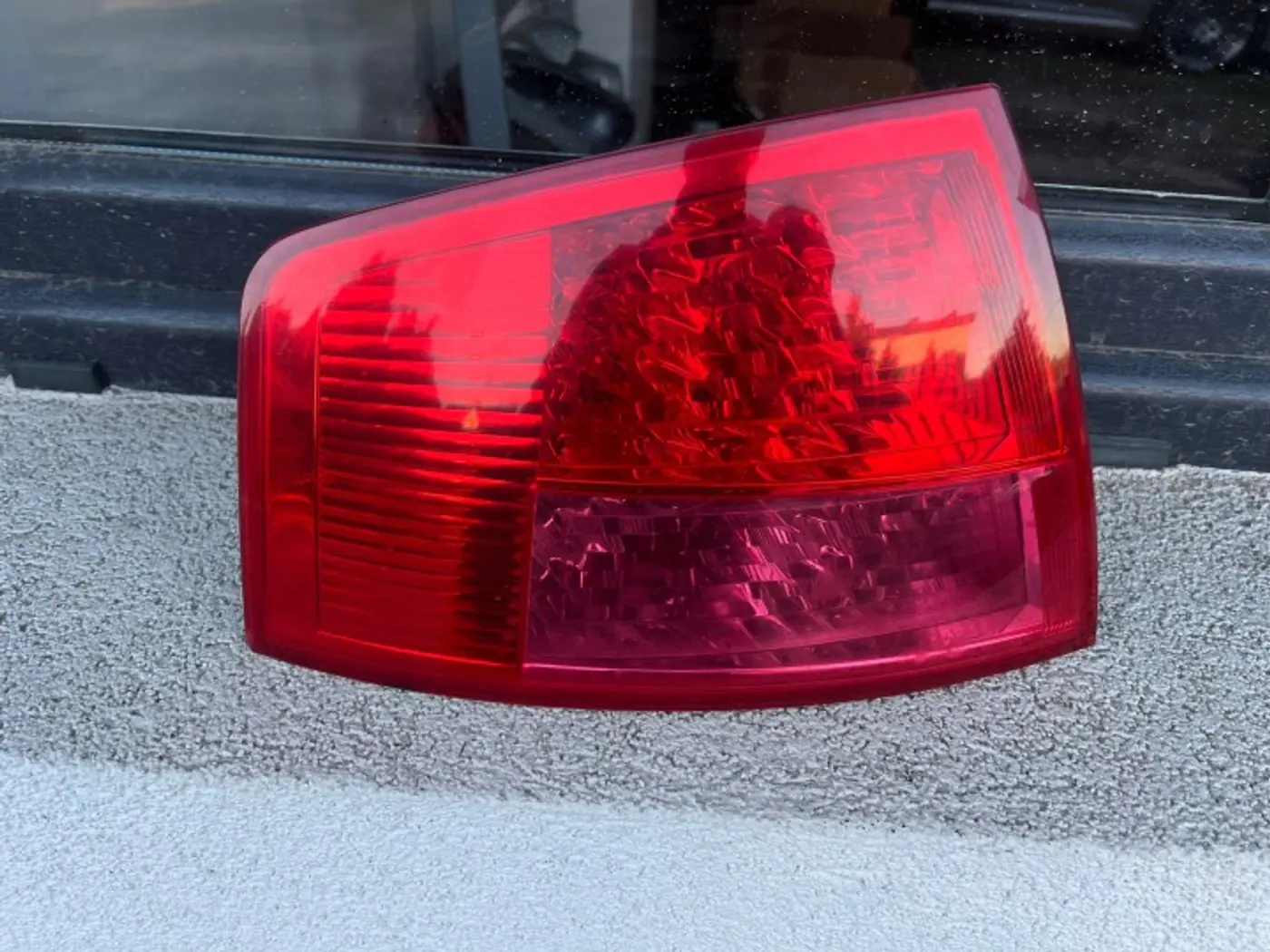 Фонарь задний левый к Audi S8 2005