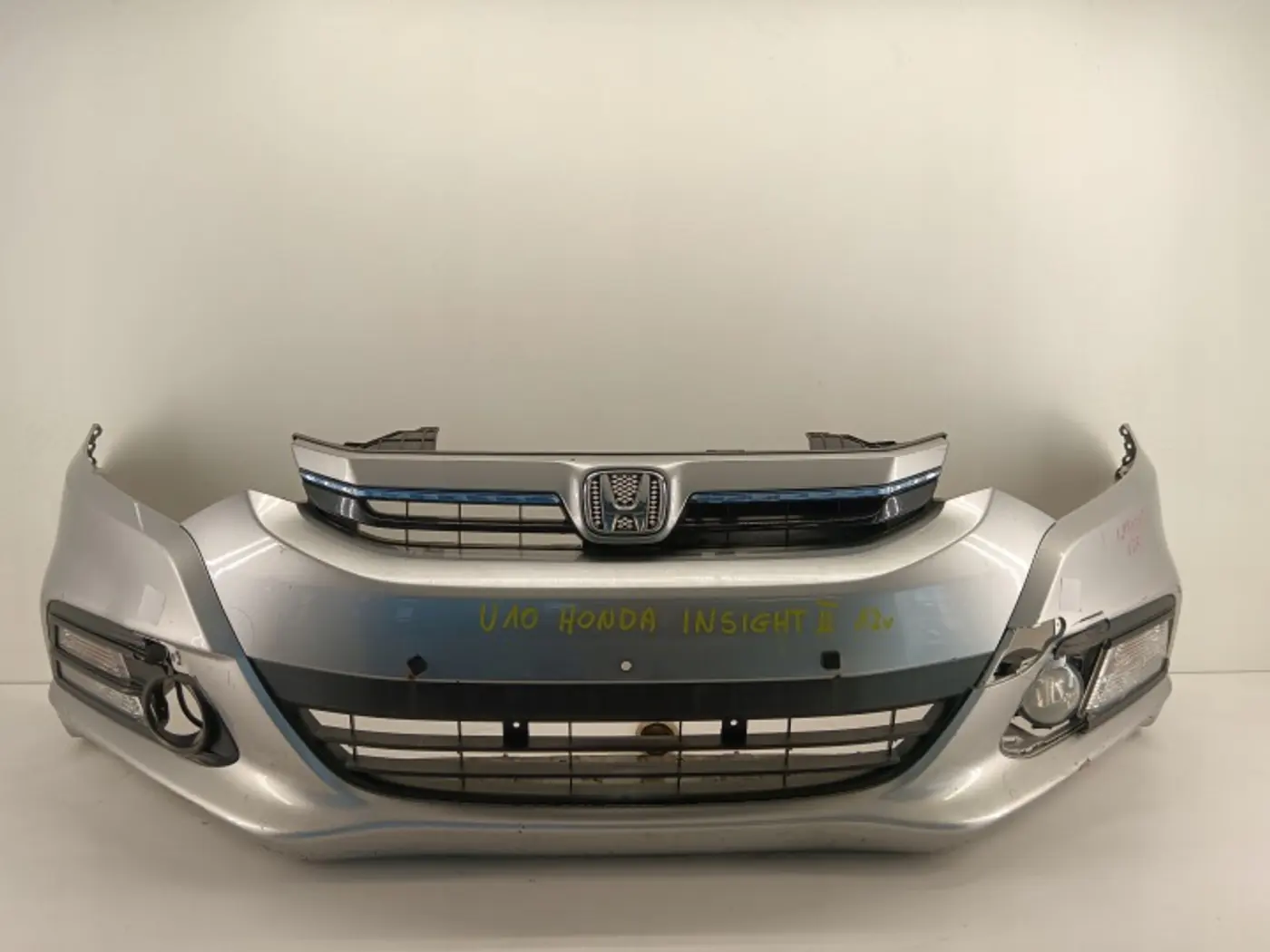 Бампер передний к Honda Insight 2011