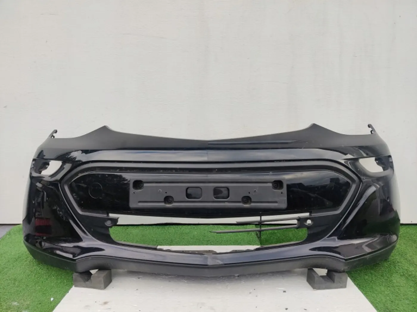 Бампер передний к Chevrolet Bolt 2016