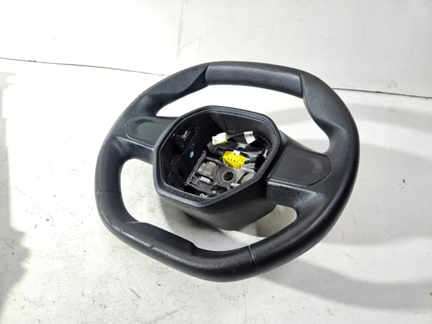 Руль к Peugeot Rifter 2018