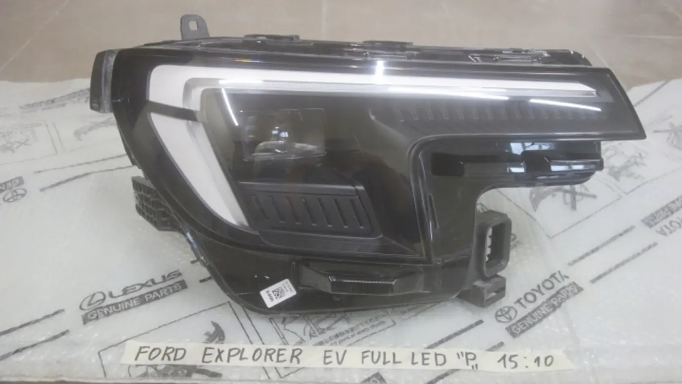 Фара правая к Ford Explorer 1995