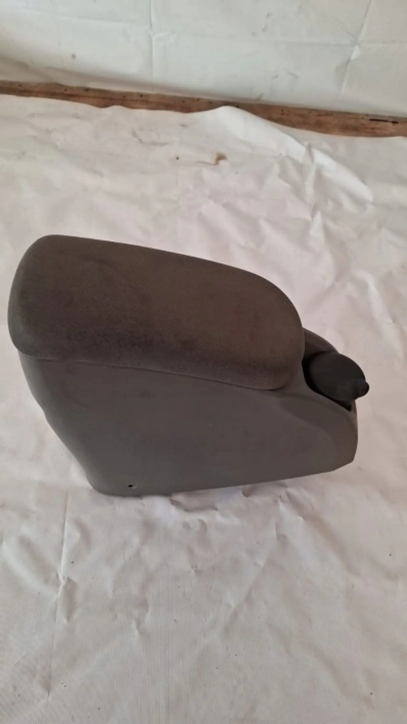 Подлокотник к Renault Kangoo 2007