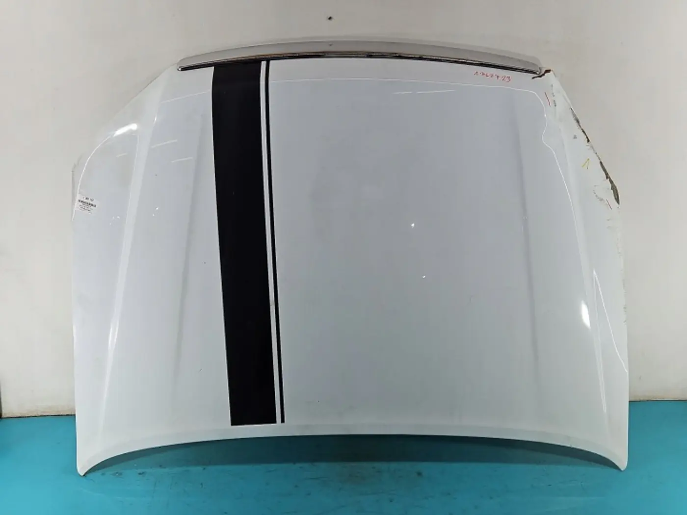 Капот к Isuzu D-Max 2016