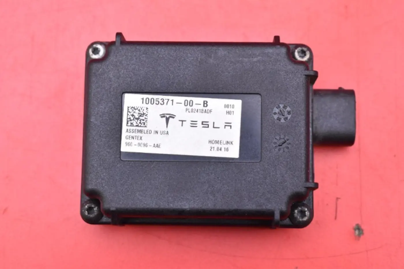Блок управления двигателем к Tesla Model X 2015