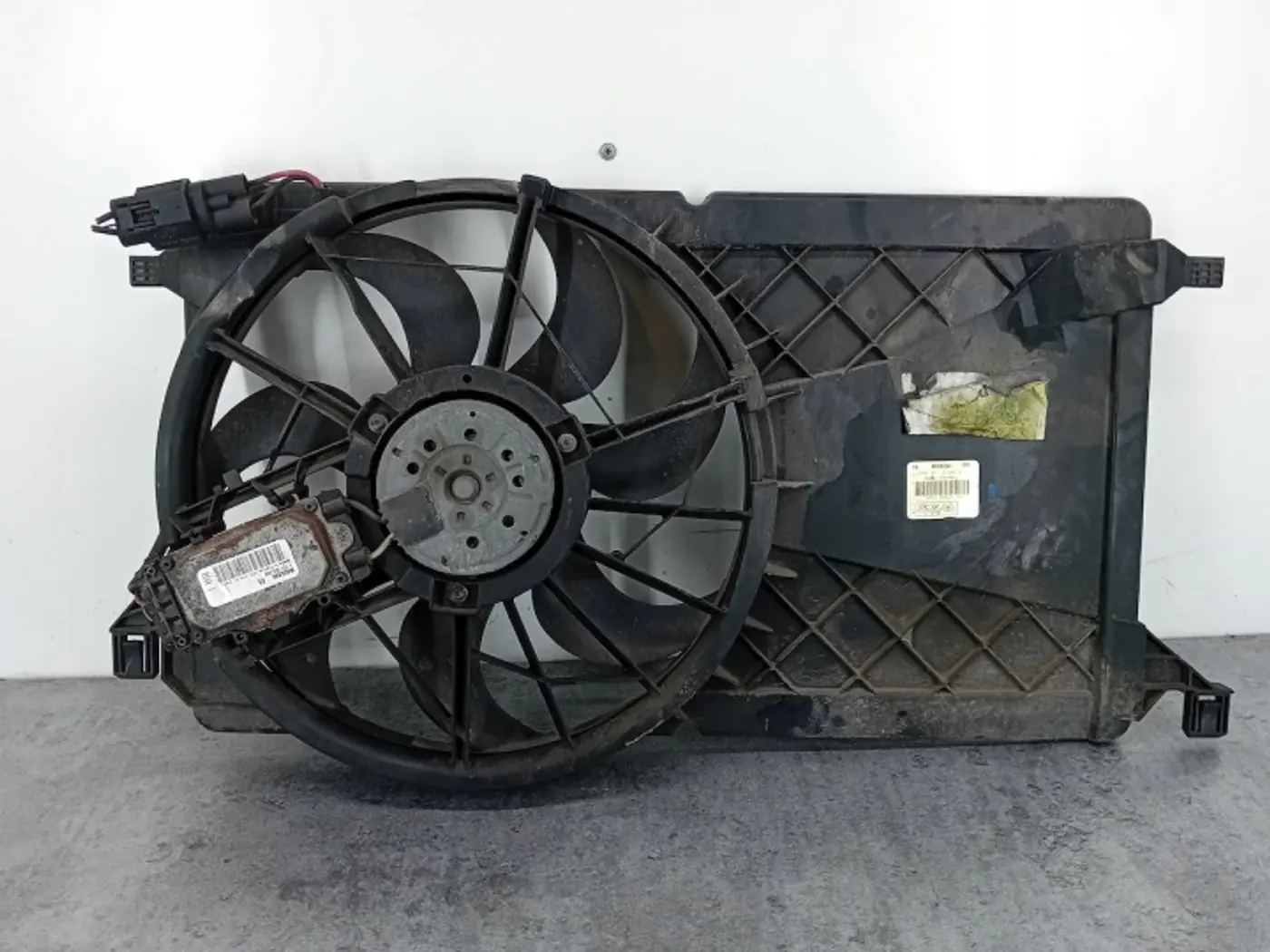 Вентилятор радиатора к Ford Focus 2005