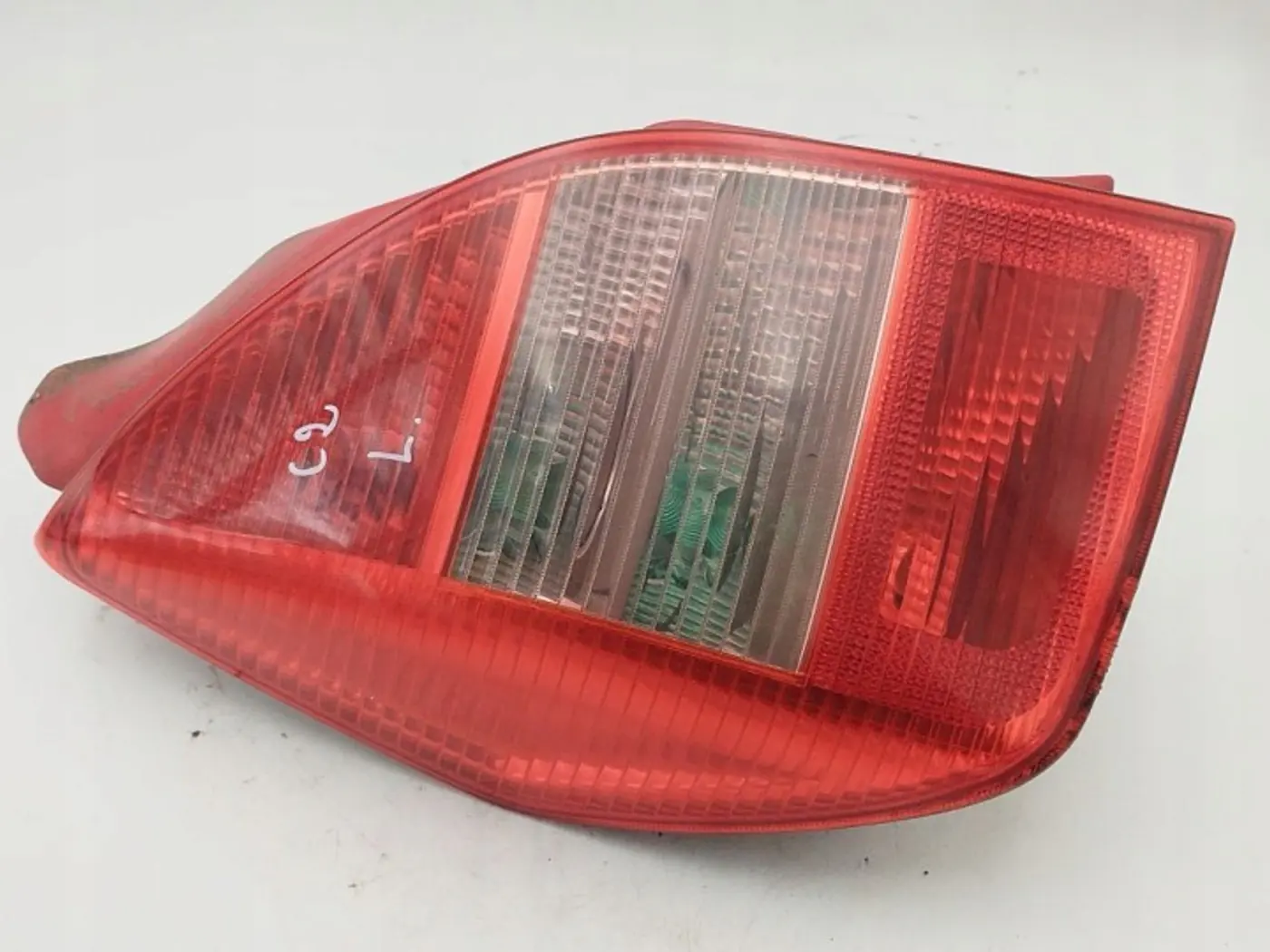 Фонарь задний левый к Citroen C2 2003