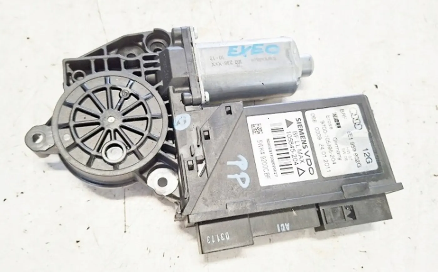 Моторчик стеклоподъемника к SEAT Exeo 2008