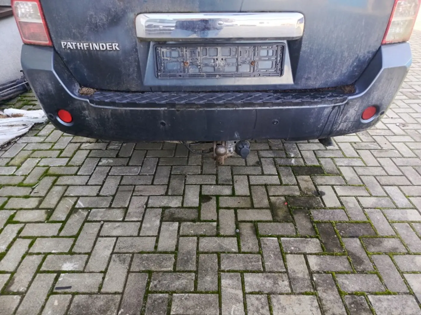 Бампер задний к Nissan Pathfinder 2004