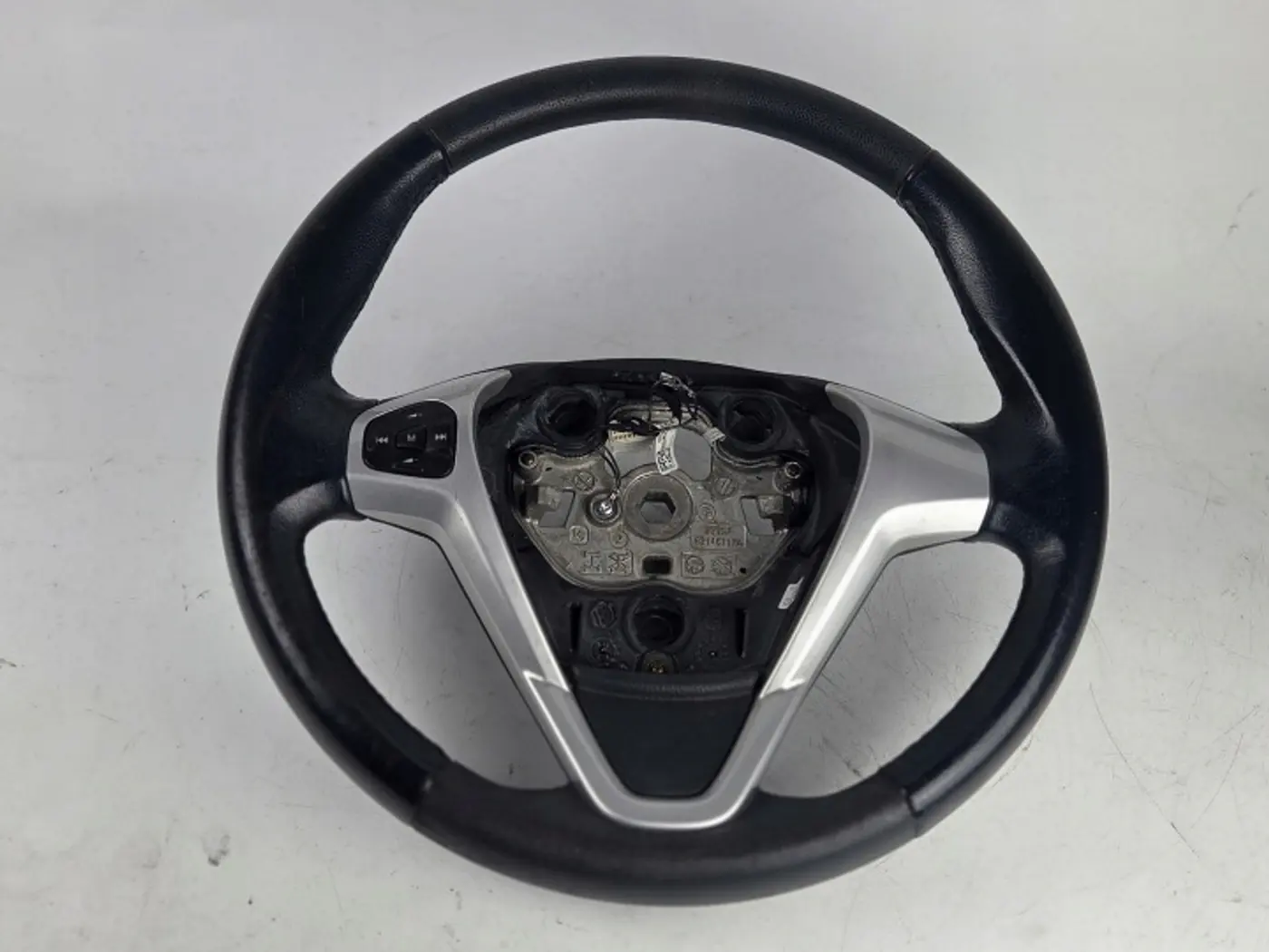 Руль к Ford Fiesta 2001