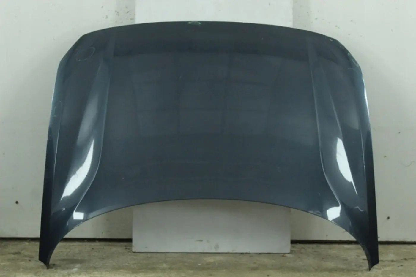 Капот к Polestar 2 2020