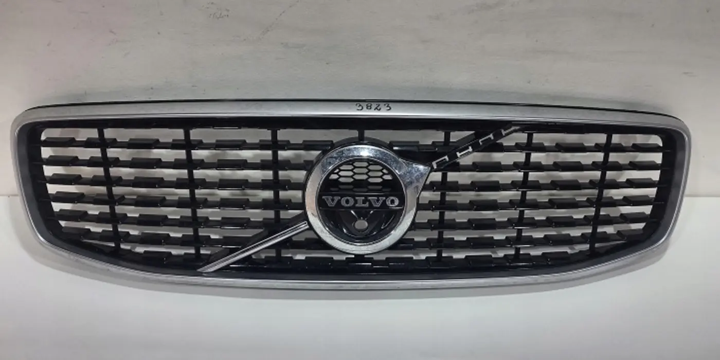 Решетка радиатора к Volvo S90 2016