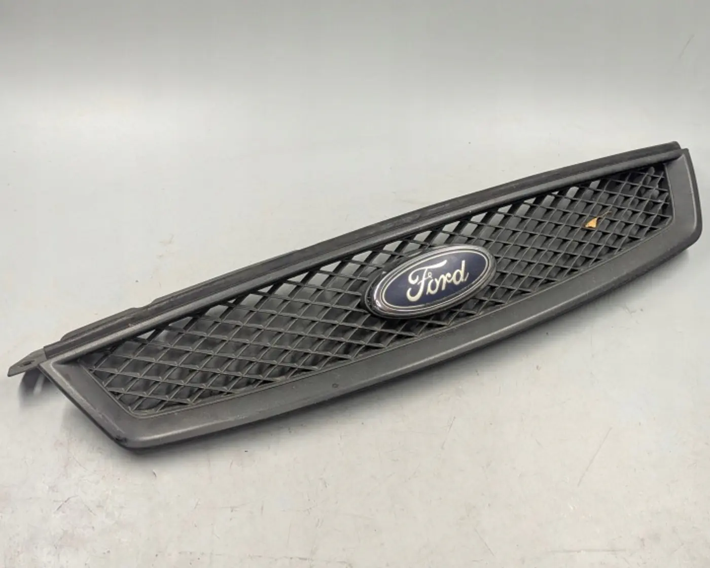 Решетка радиатора к Ford Focus 2005