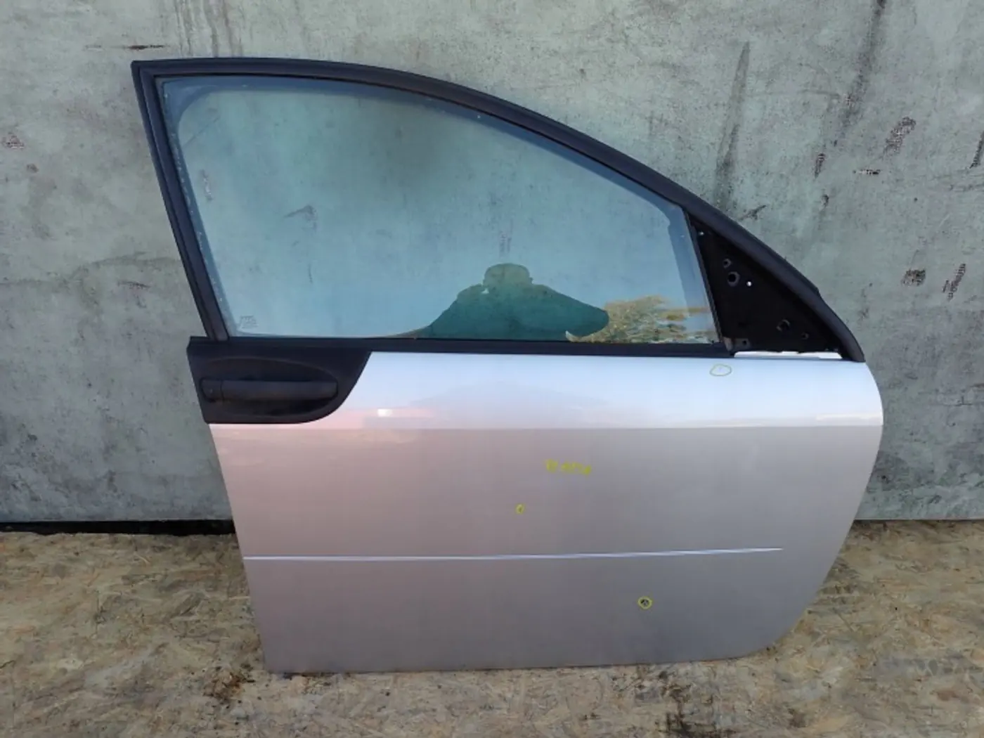 Дверь передняя правая к Smart Forfour 2004