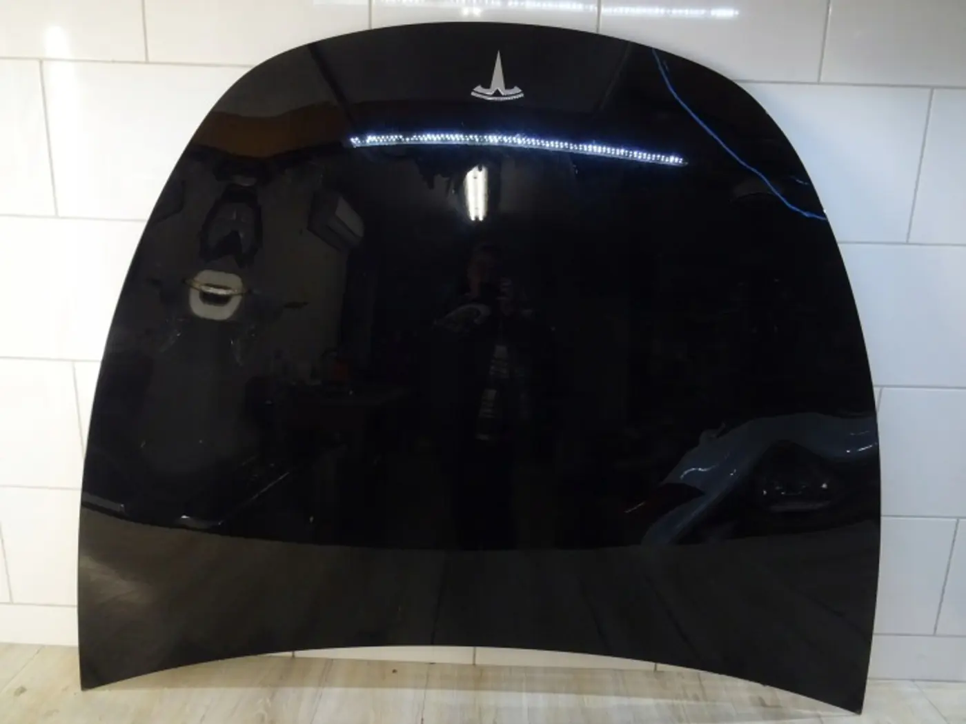 Капот к Tesla Model Y 2020