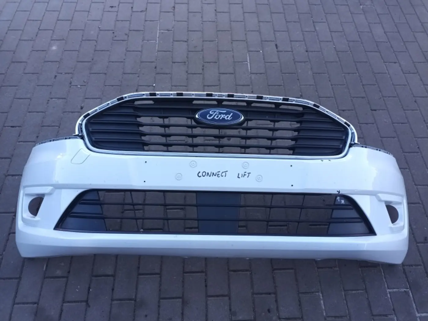 Бампер передний к Ford Transit 1995