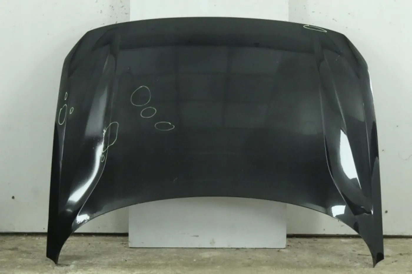 Капот к Polestar 2 2020