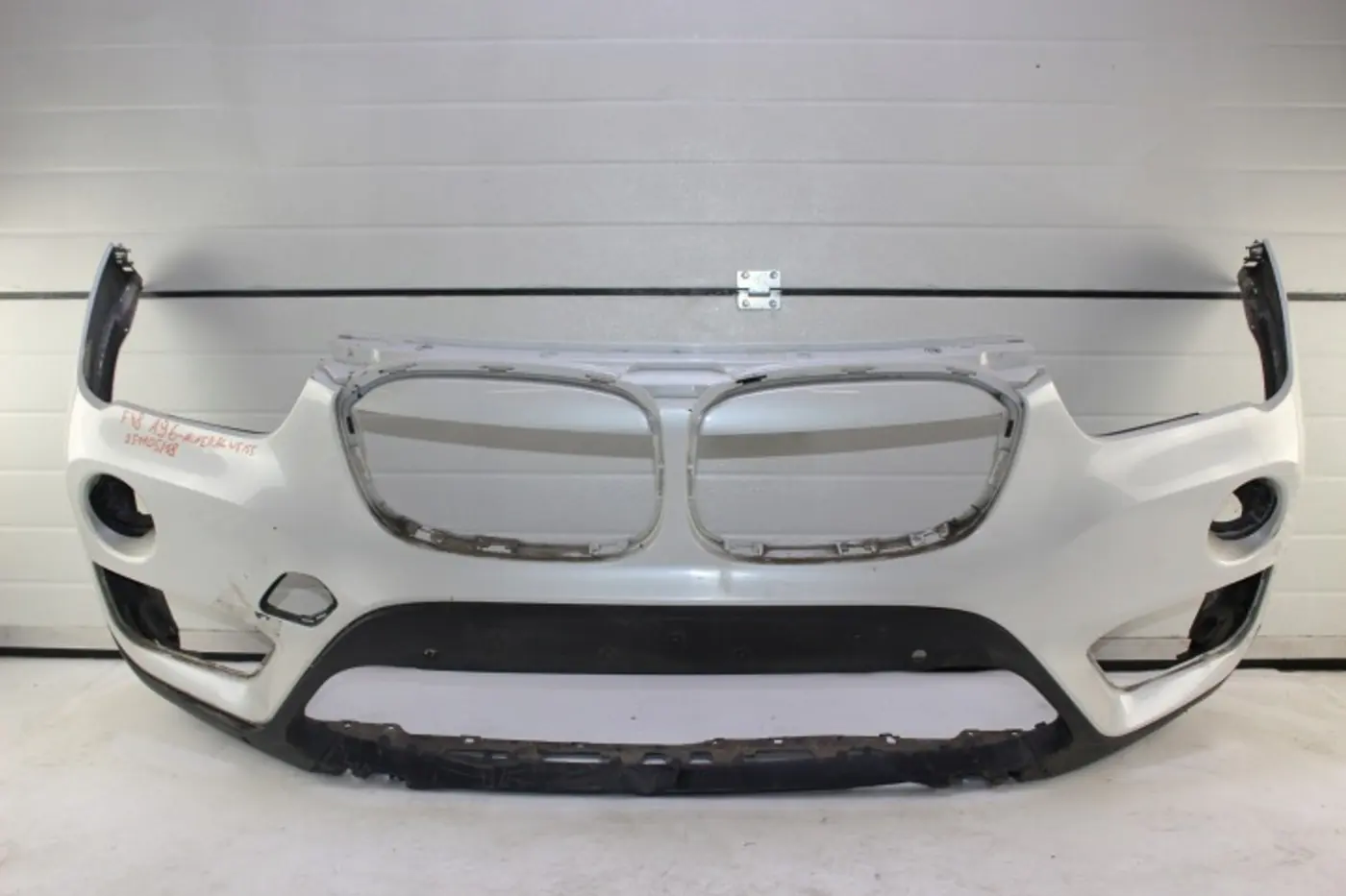 Капот к BMW iX1 2022