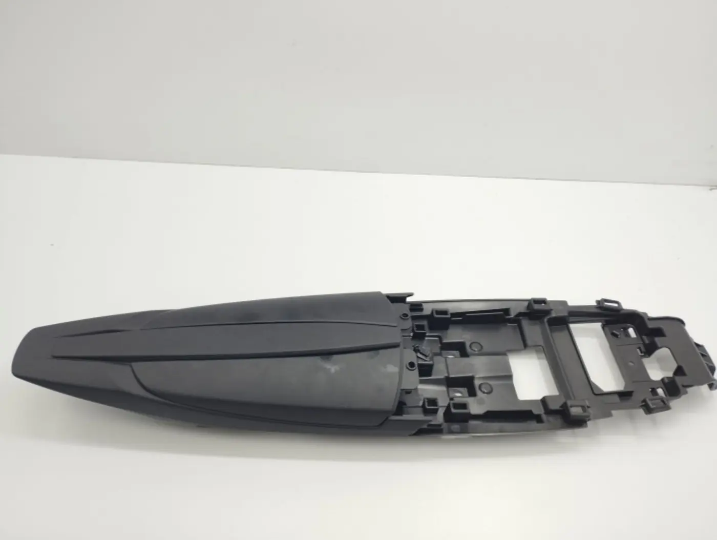 Подлокотник к DS 5 2015