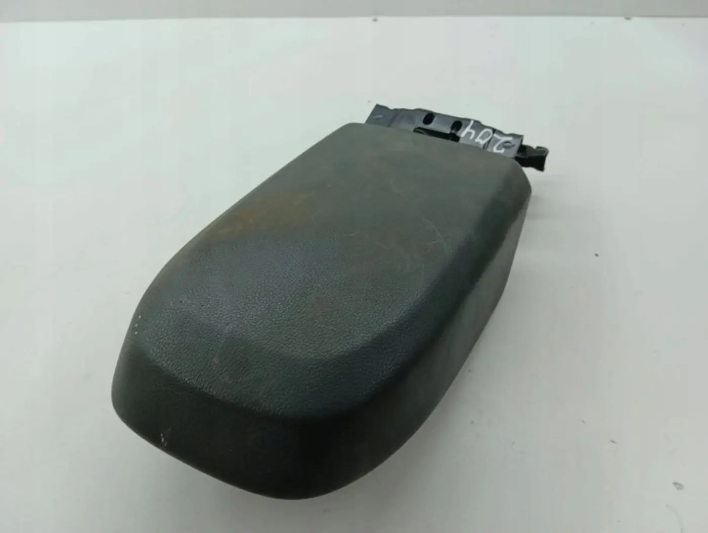 Подлокотник к Ford C-MAX 2010