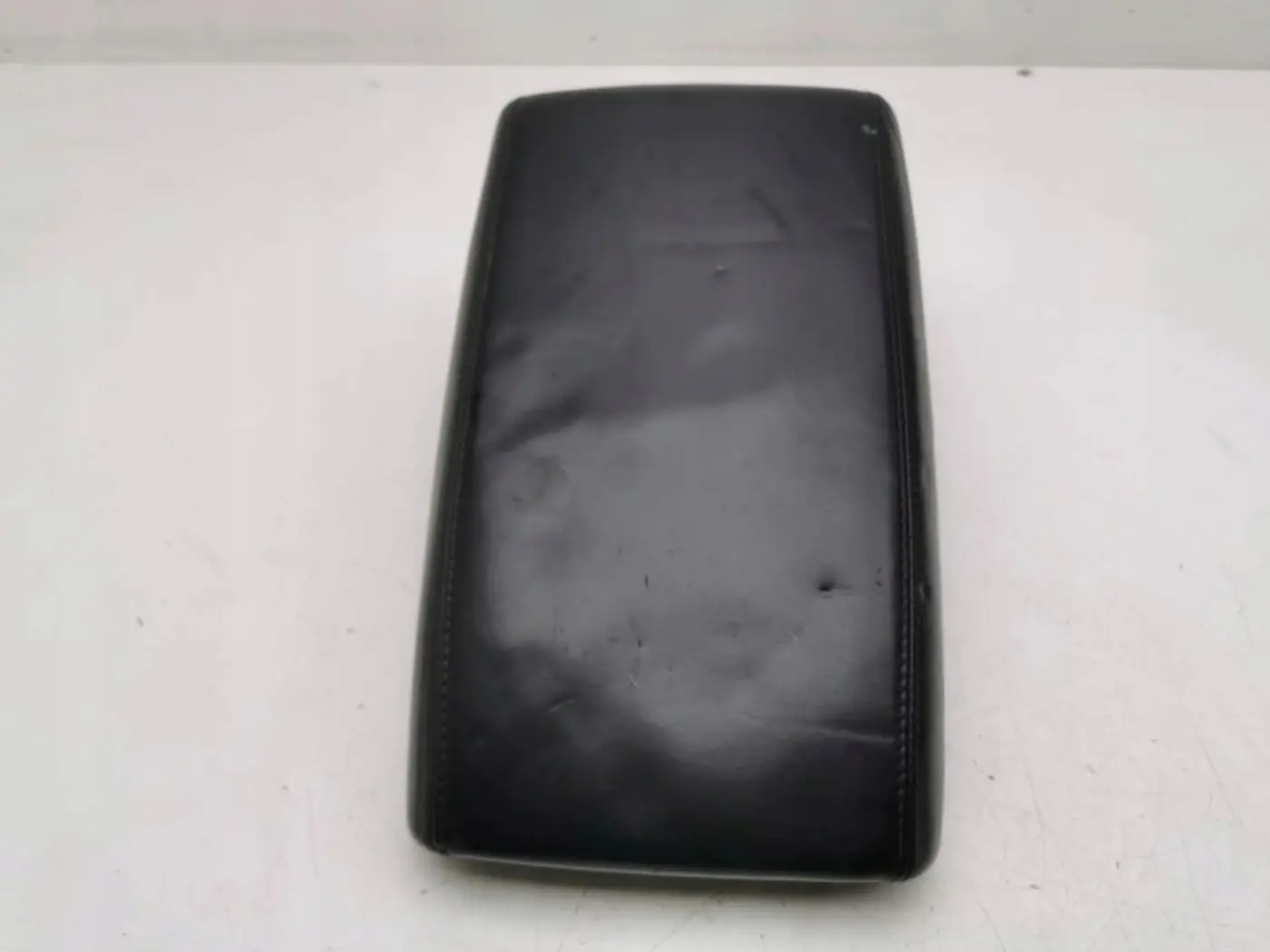 Подлокотник к Audi A7 2010
