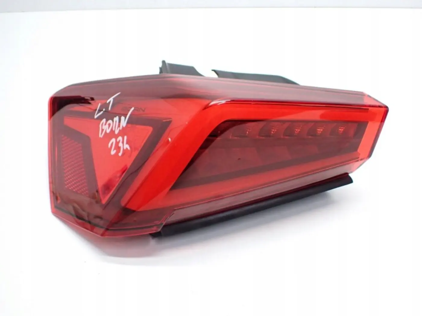Фонарь задний левый к Cupra Born 2021