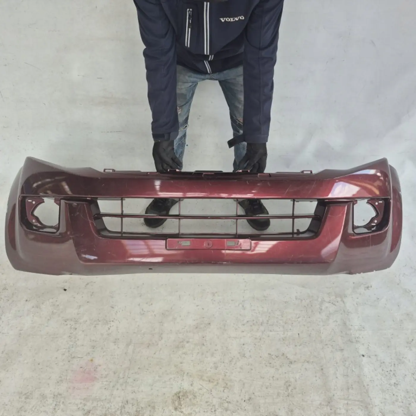 Бампер передний к Isuzu D-Max 2016