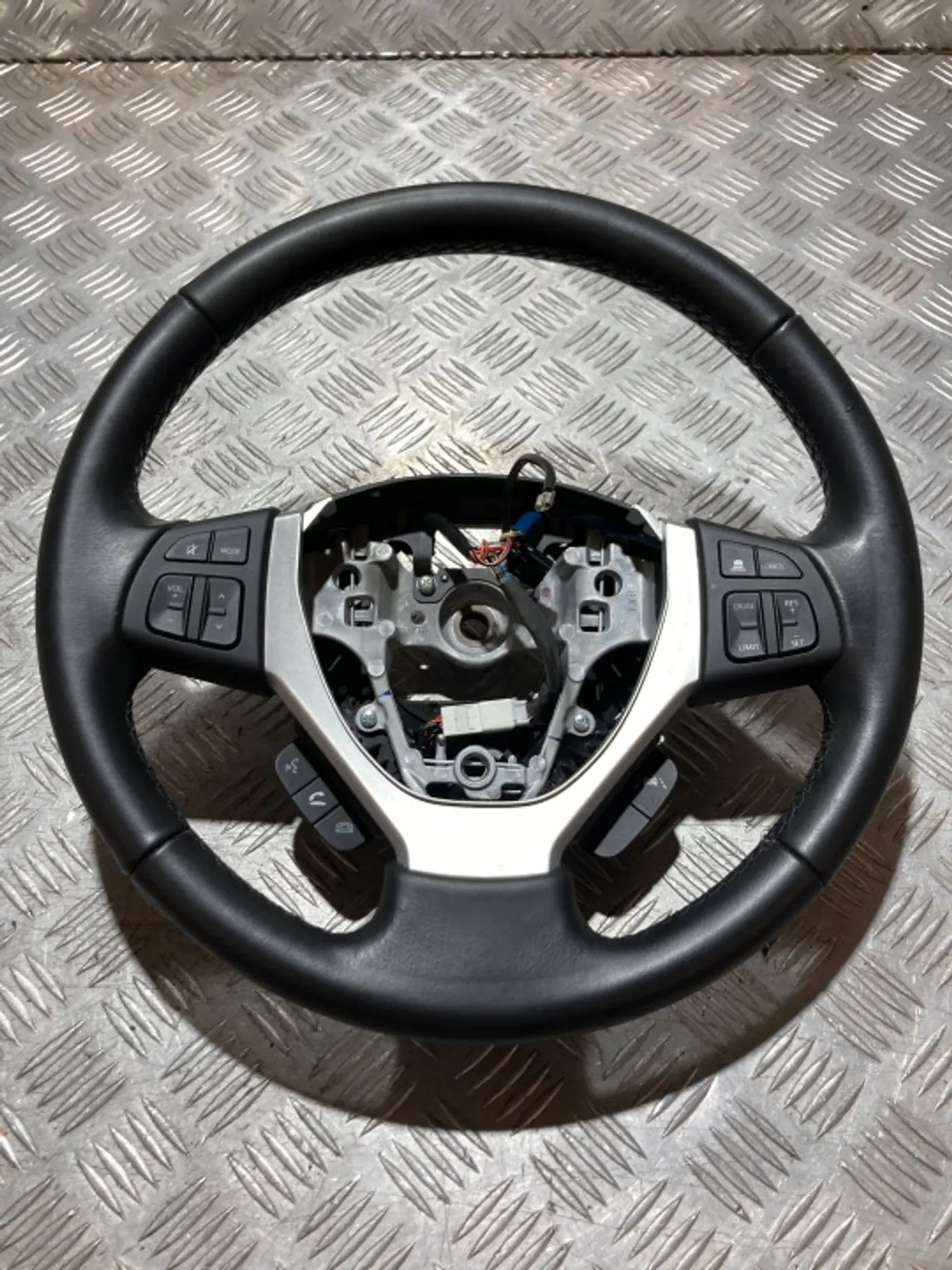 Руль к Suzuki SX4 2013