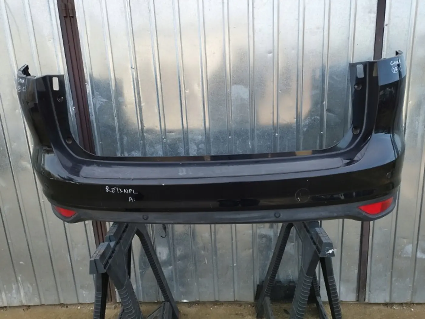 Бампер задний к Ford C-MAX 2010