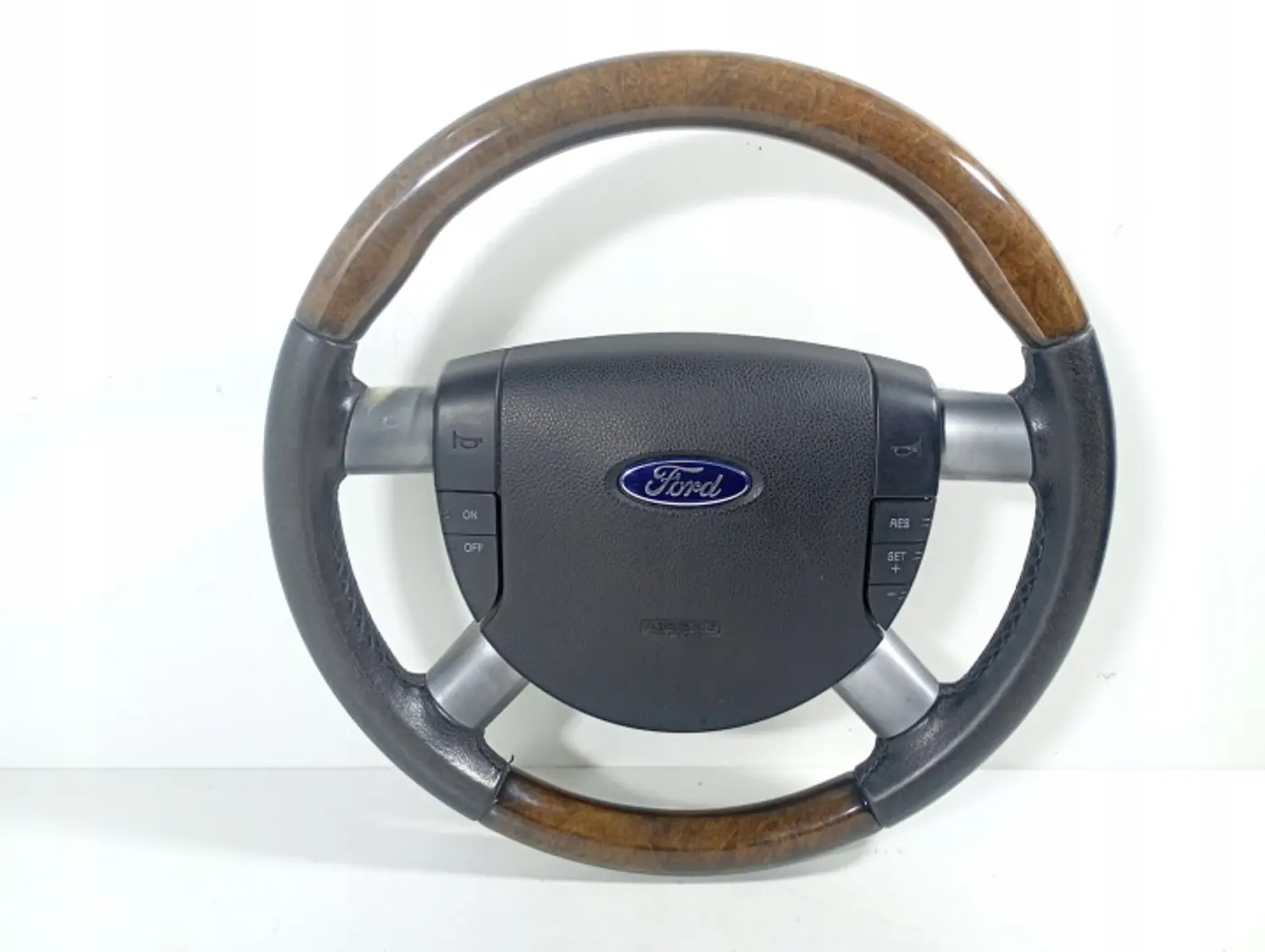 Руль к Ford Mondeo 2015