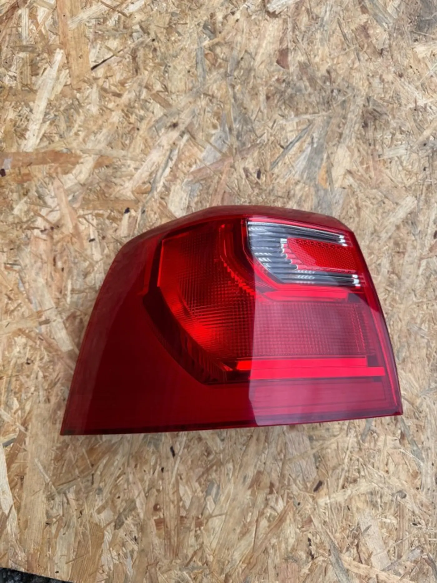 Фонарь задний левый к SEAT Alhambra 2010