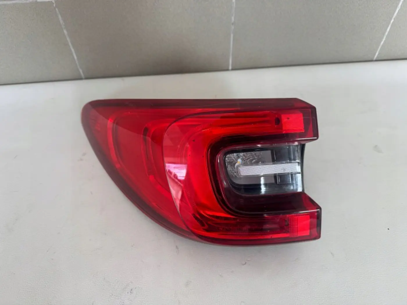 Фонарь задний левый к Renault Kadjar 2018