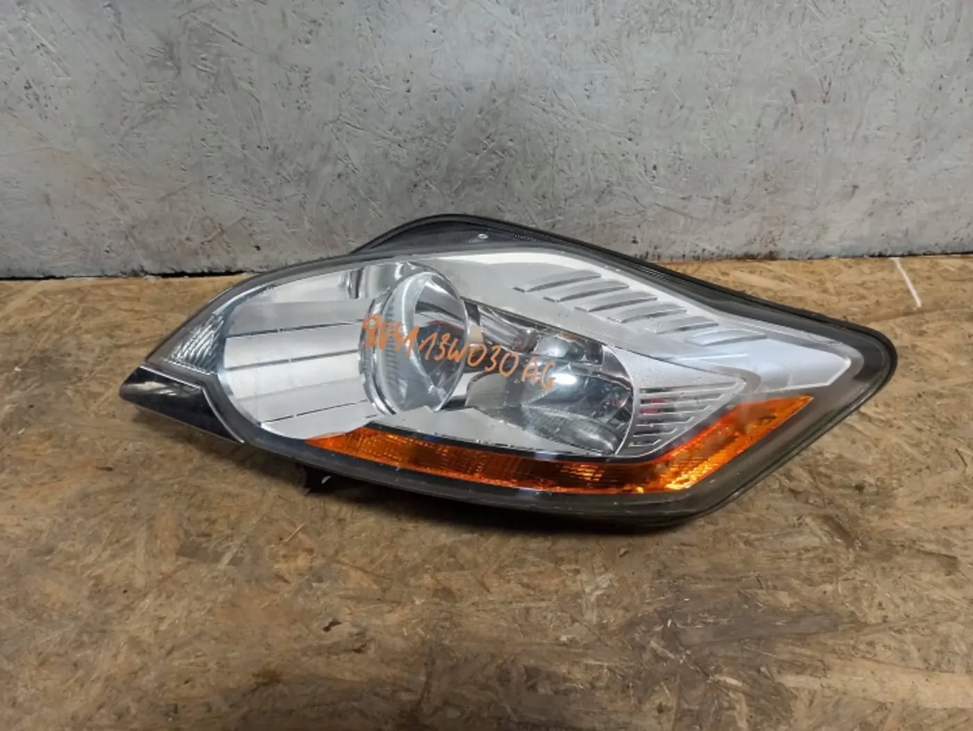 Фара левая к Ford Kuga 2008