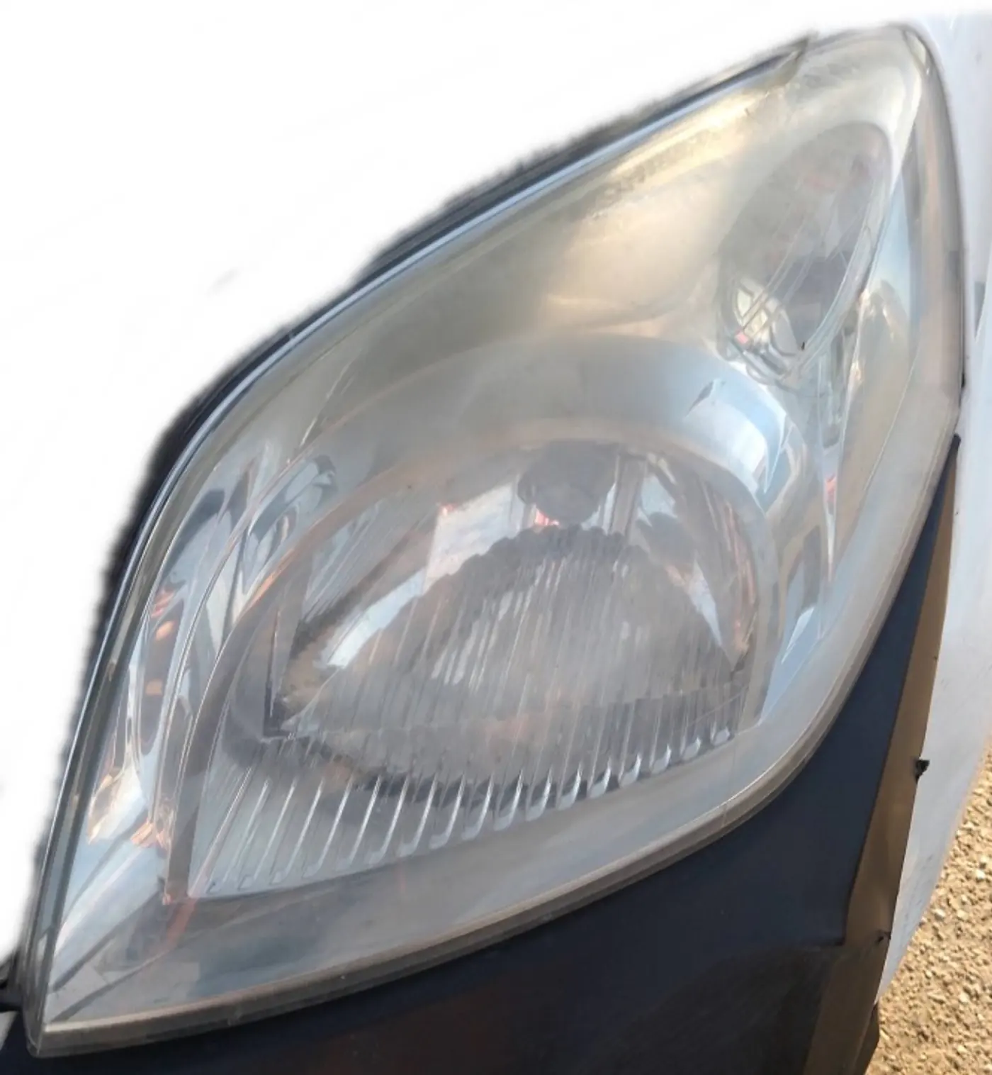 Фара левая к Peugeot Bipper 2008