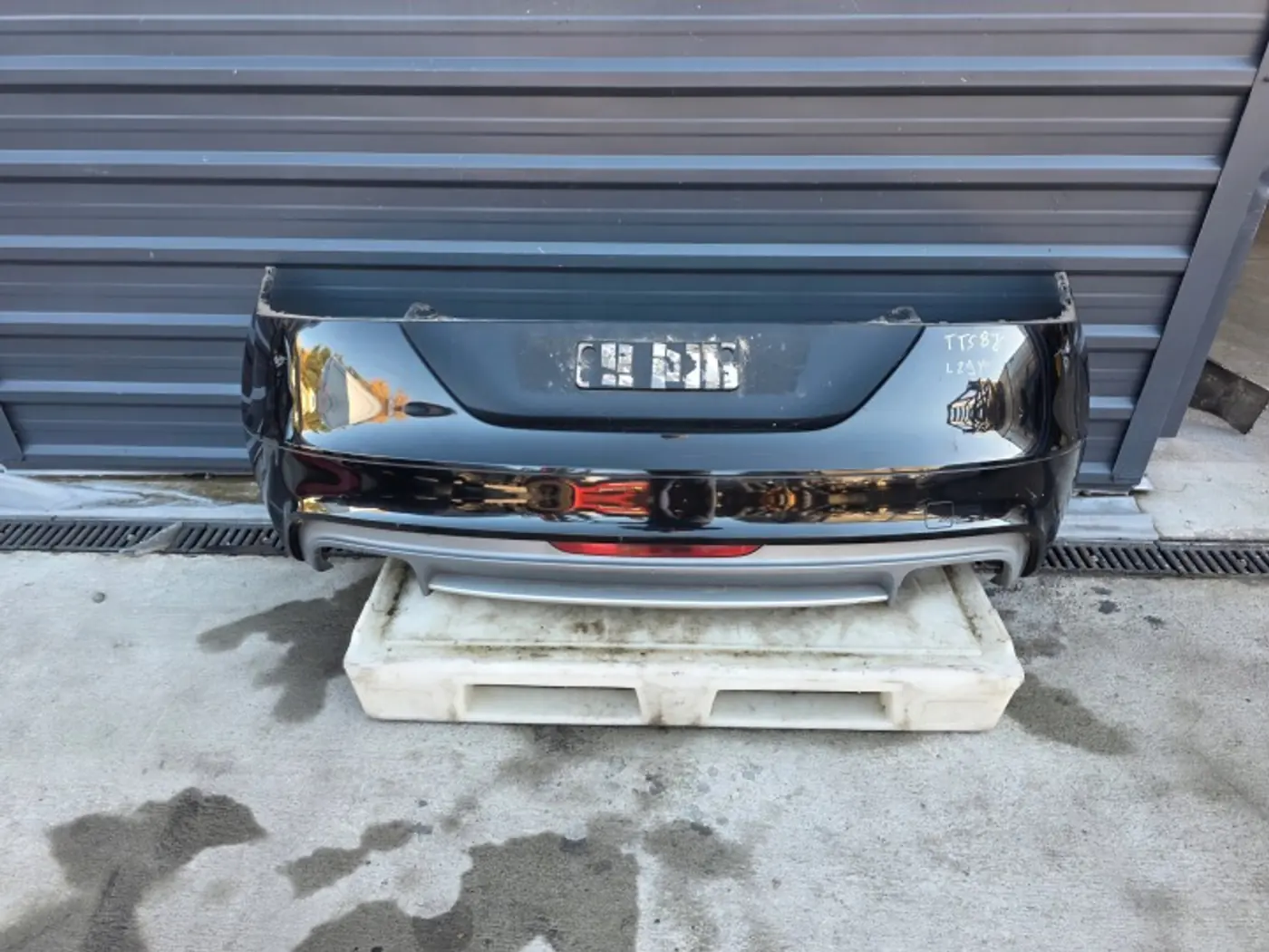 Бампер задний к Audi TT RS 2009