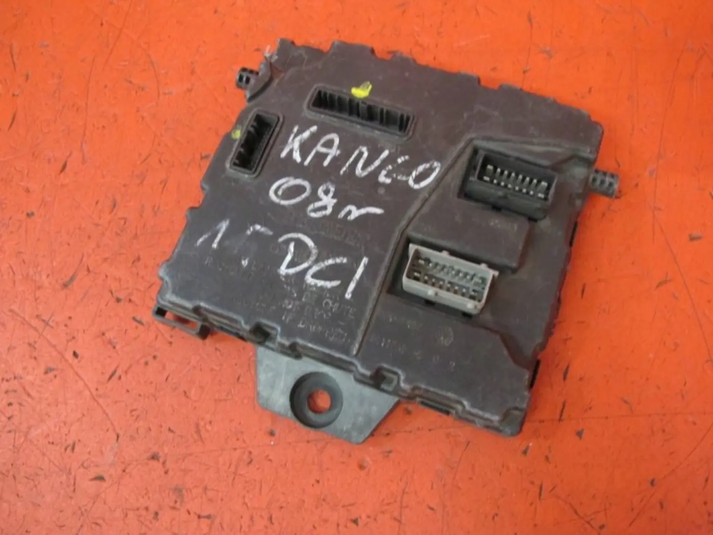 Блок предохранителей к Renault Kangoo 2007