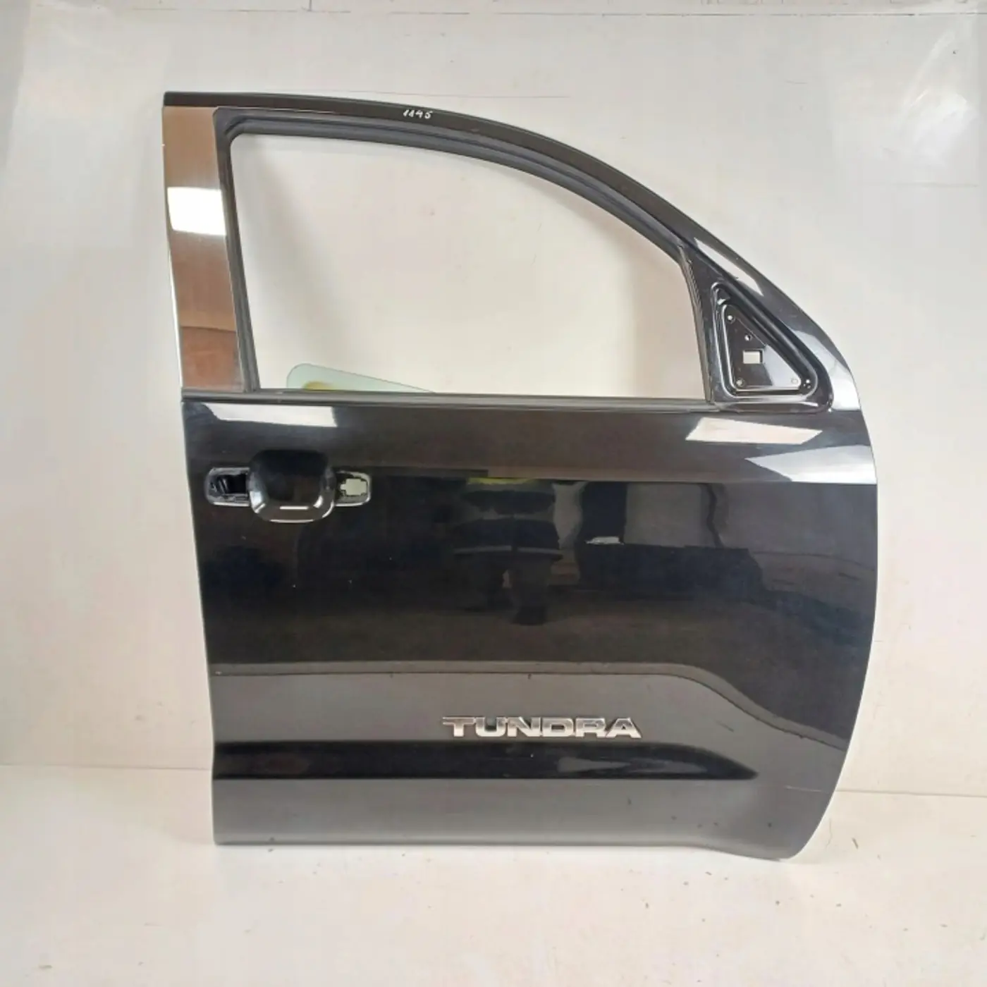 Дверь передняя правая к Toyota Tundra 2007