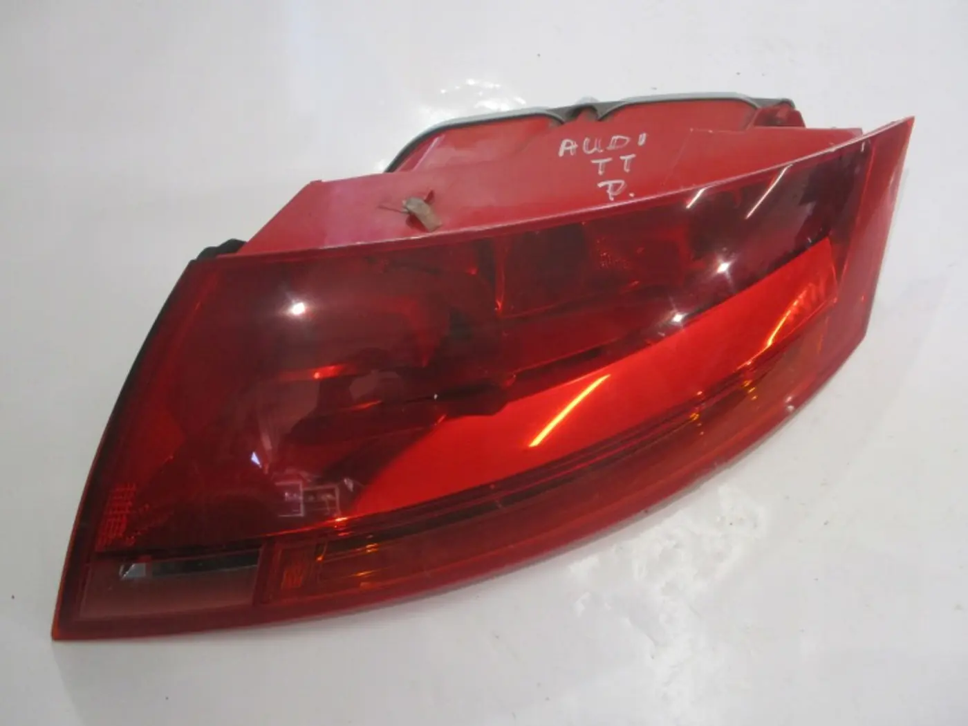 Фонарь задний правый к Audi TT 2006