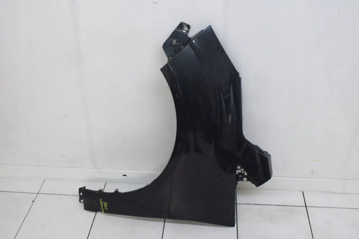 Крыло переднее левое к Ford C-MAX 2010