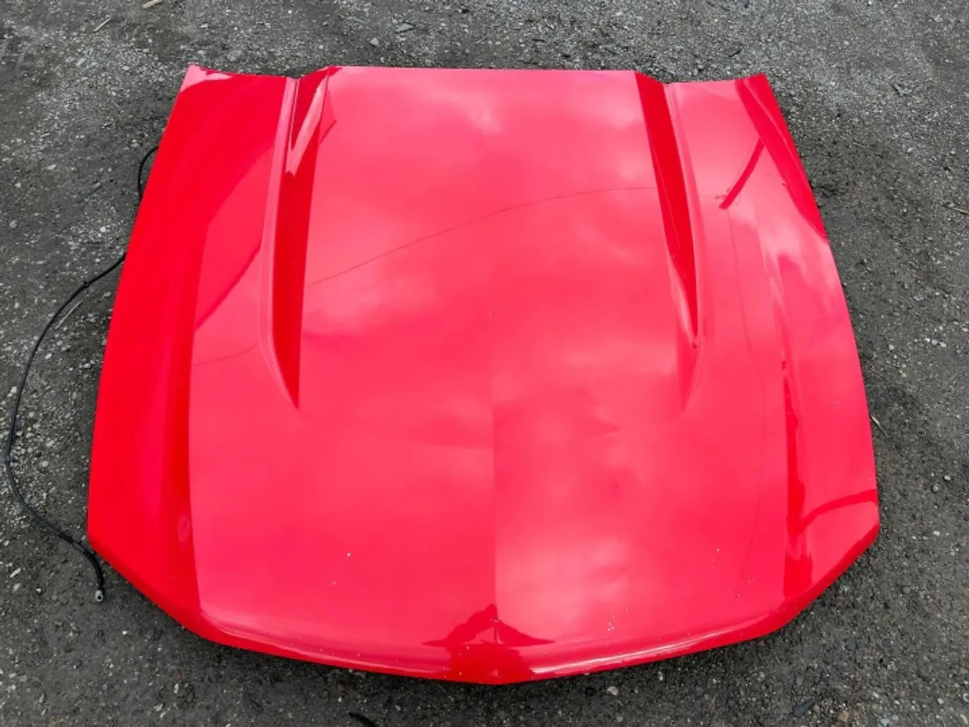 Капот к Ford Mustang 2004